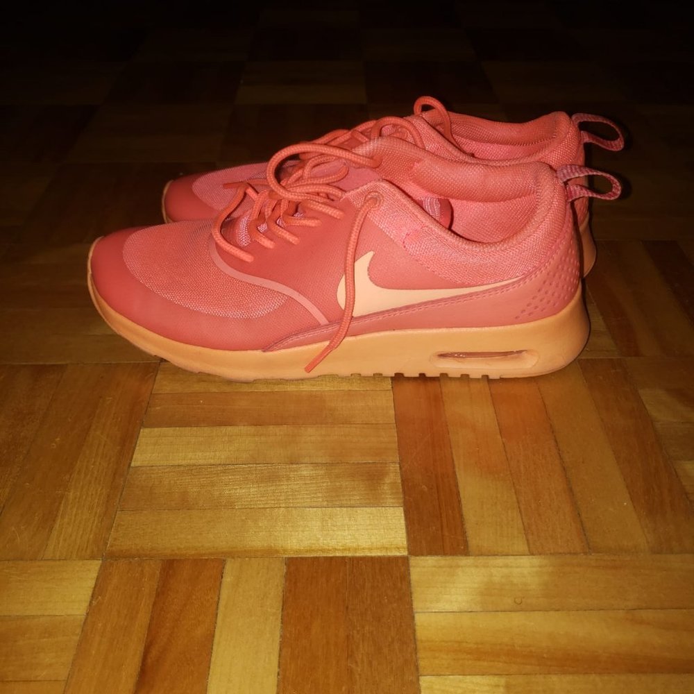 NIKE AIR MAX THEA (worn twice) - Picture 1 of 4